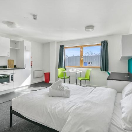 Bright & Central Studio In Luton, Sleeps 2 Luton (Bedfordshire) Exterior photo