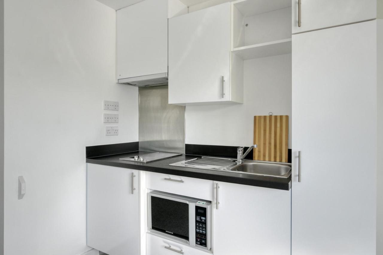 Bright & Central Studio In Luton, Sleeps 2 Luton (Bedfordshire) Exterior photo