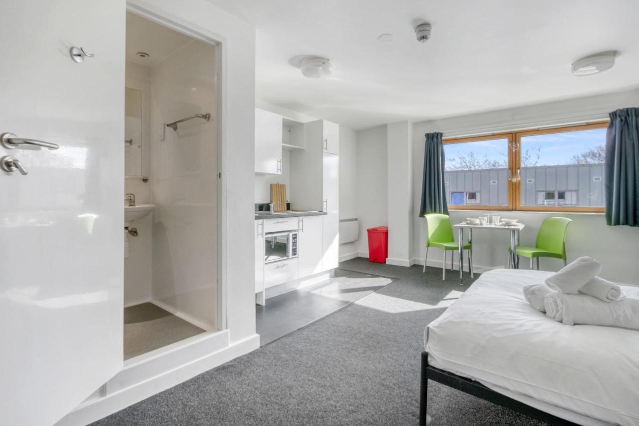 Bright & Central Studio In Luton, Sleeps 2 Luton (Bedfordshire) Exterior photo