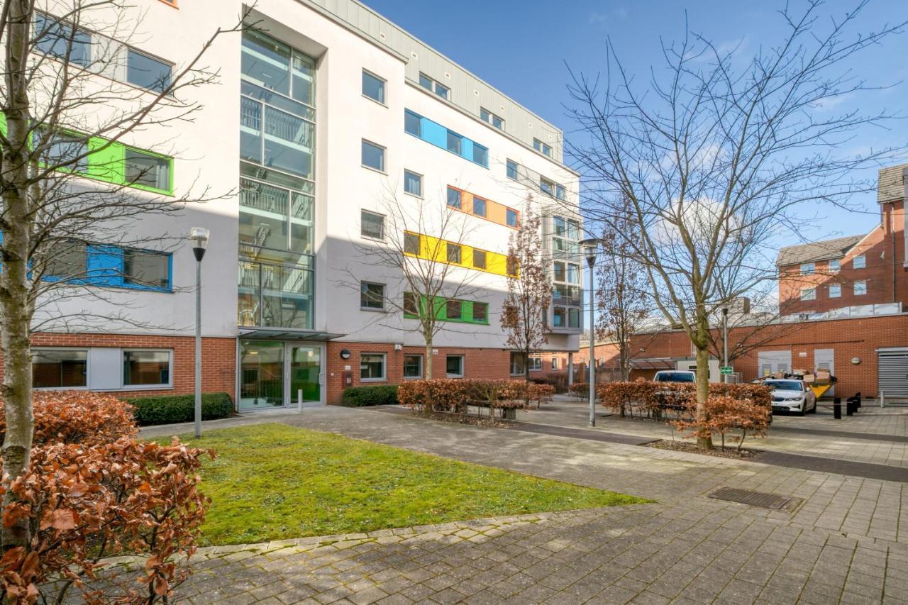 Bright & Central Studio In Luton, Sleeps 2 Luton (Bedfordshire) Exterior photo
